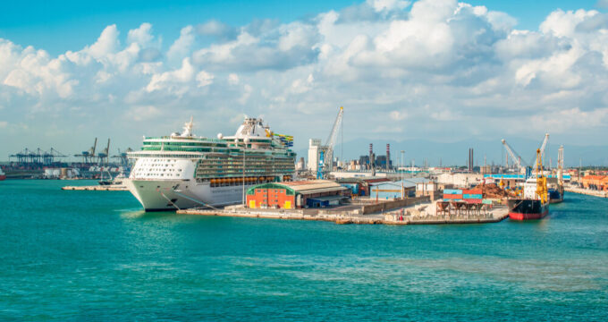 Porto di Civitavecchia, uno dei principali scali crocieristici in Italia
