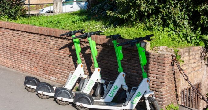 Monopattini Lime a Roma