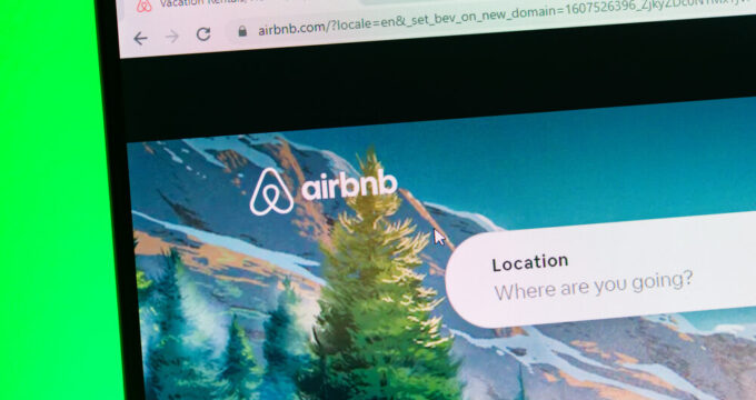 Airbnb aggiornamento AI