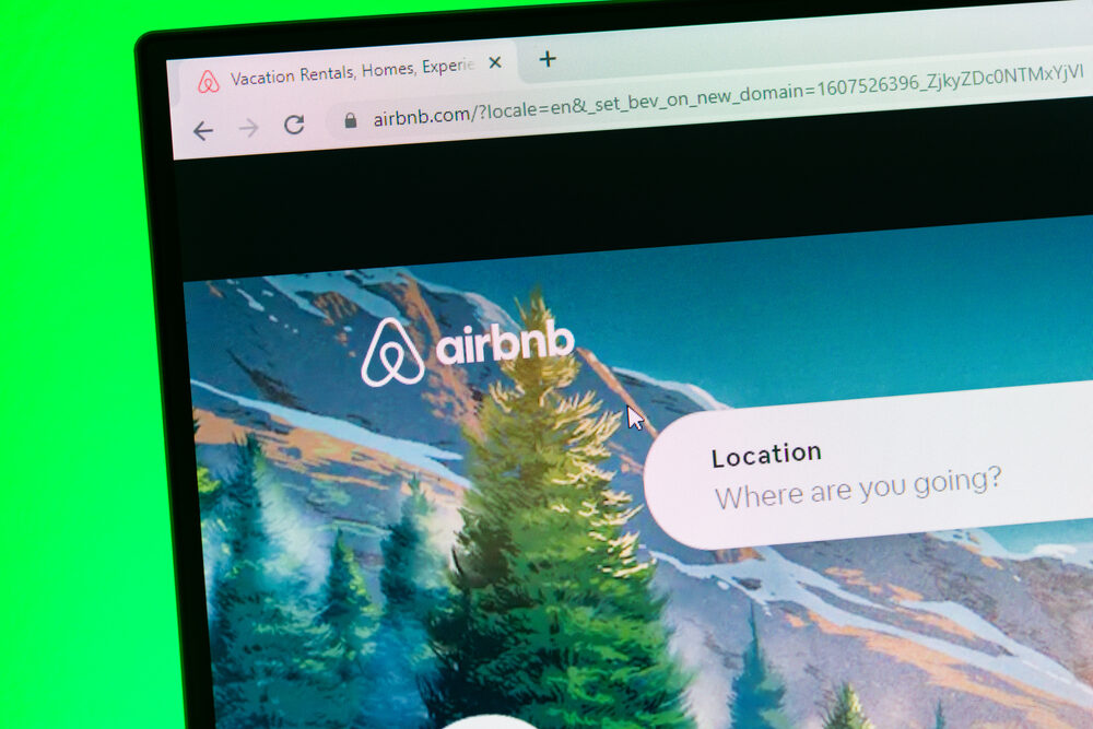 Airbnb aggiornamento AI