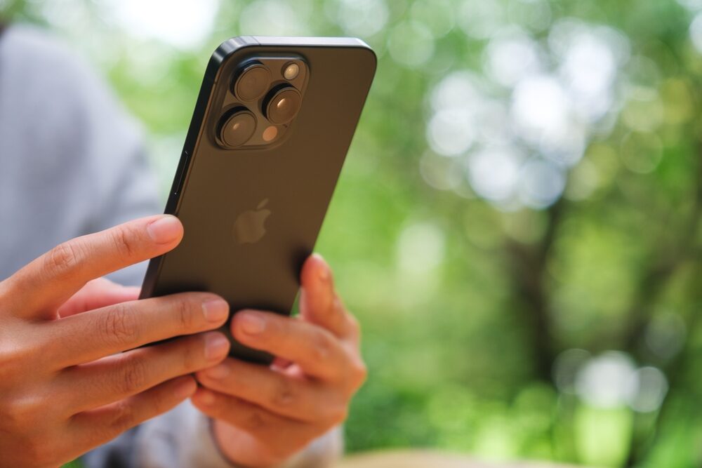 Riproduzione animazione iPhone Duo su Galaxy Z Fold 8