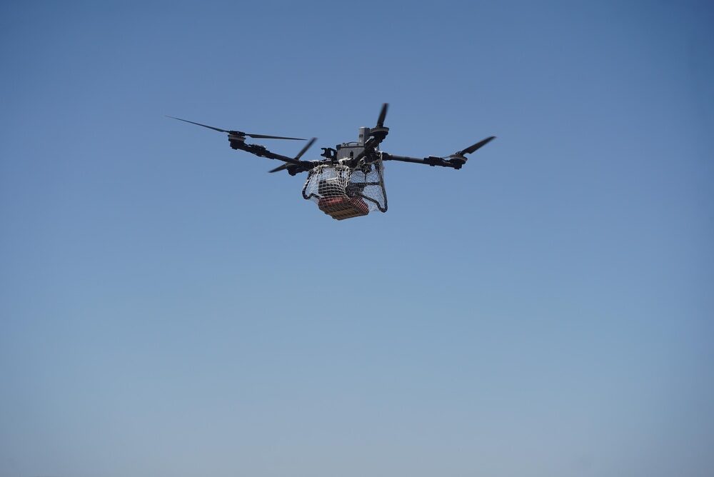 Drone cargo FB3 in azione per rifornire rifugi alpini