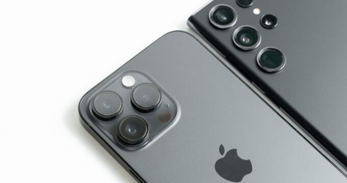 Confronto fotocamere iPhone 18 Pro e Samsung Galaxy S26 Ultra
