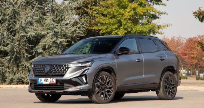 Renault E‑Space Concept al Salone di Parigi